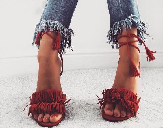 Red fringe heels with jeans loutfit