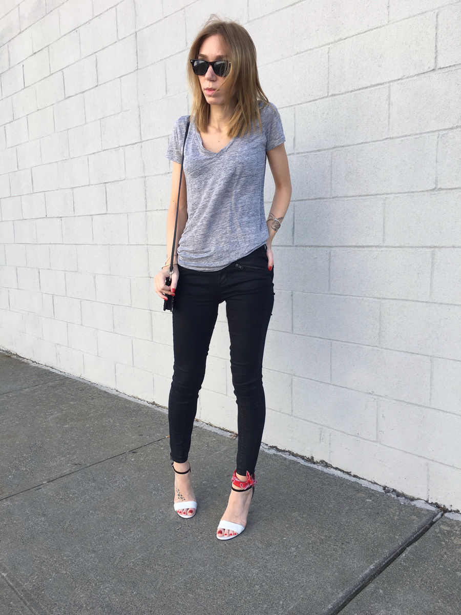 Black jeans with grey shirt and heels outfit