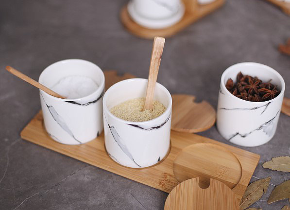 Ceramic storage canisters