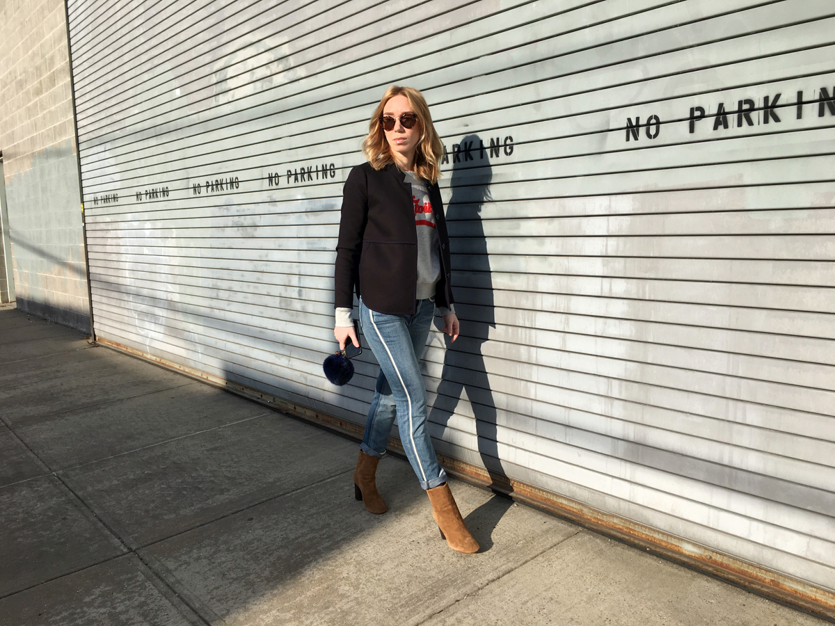 Woman walking in streetstyle outfit